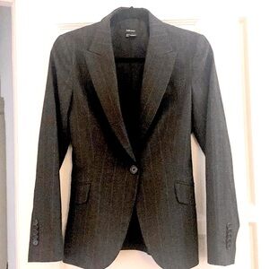 🌹Zara Basic EUC Classy Grey/White Pinstriped Stretchy Sz 2  Front Button Jacket!